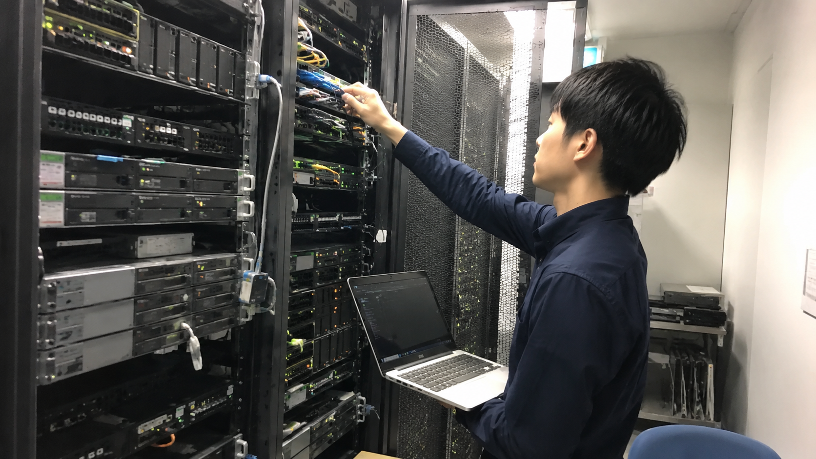 日本IT里的“インフラエンジニア”做什么？和开发岗位有什么区别